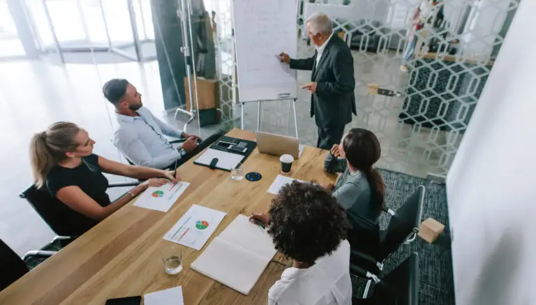How to Streamline Real Estate Project Management Services for Flawless Execution - Ahmad Khalaf